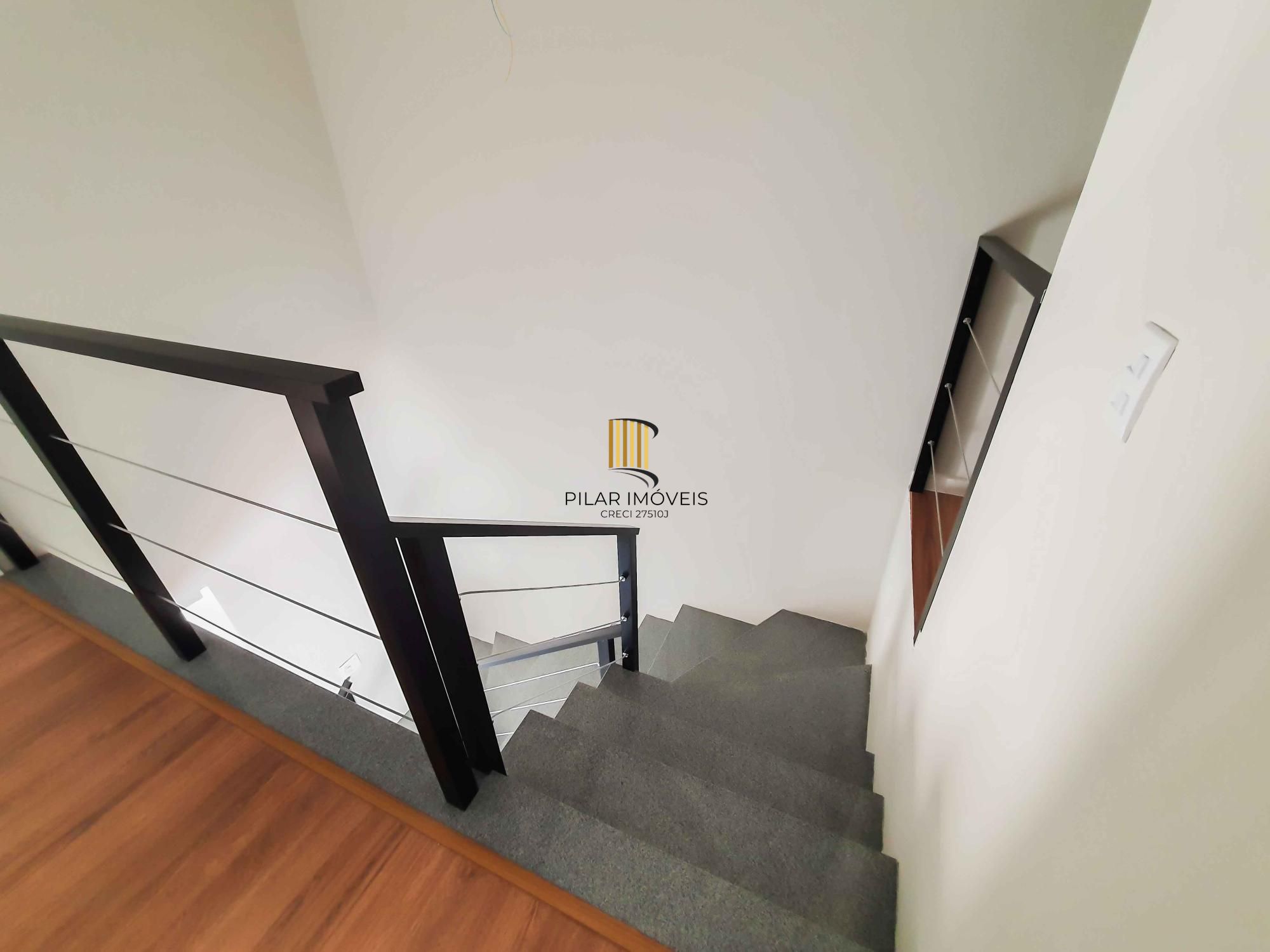 Condomínio Garden, bairro Hípica, 3 dormitórios, 1 suíte, pátio, infra de clube