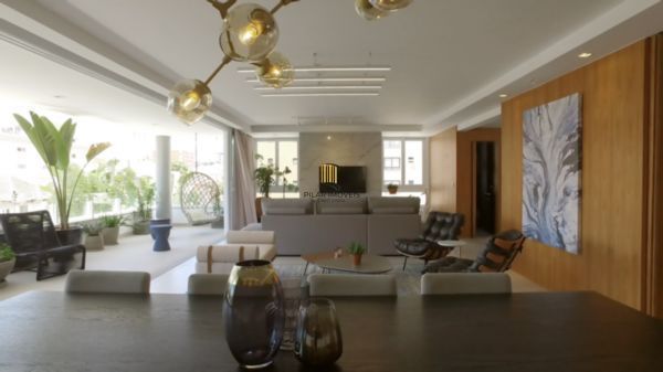 Cobertura para Venda - 177m², 3 dormitórios, sendo 3 suites, Menino Deus