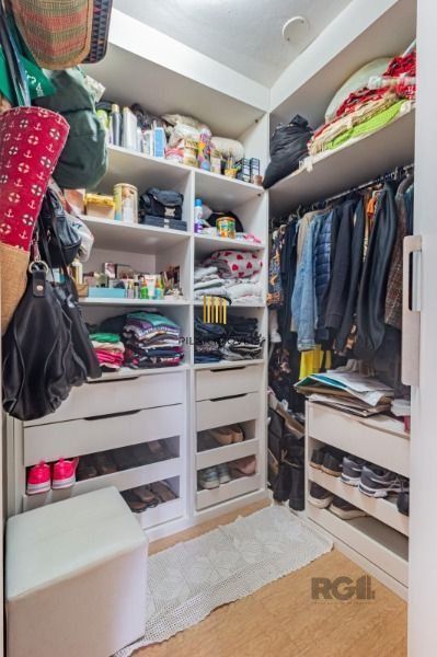 Casa Condominio em Porto Alegre, no bairro Vila Conceição, com 3 dormitório(s), 