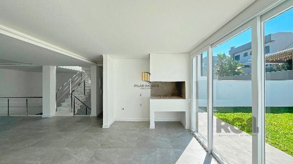 Casa Condominio em Porto Alegre, no bairro Hípica, com 3 dormitório(s), e 3 banh