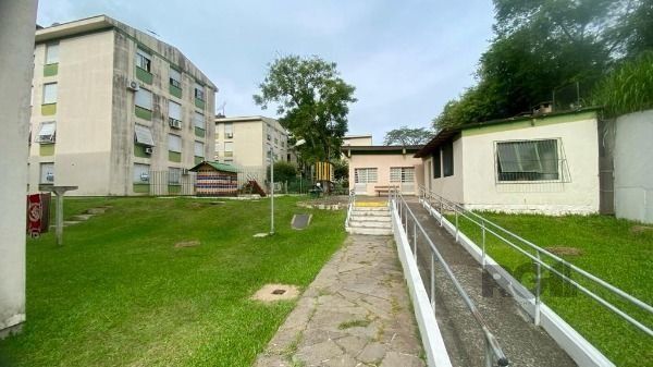 Apartamento em Porto Alegre, no bairro Vila Nova, com 1 dormitório(s), e 1 banhe