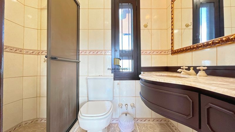 Altos do lago- Com 3 dormitórios, 3 vagas , piscina , Linda e ampla casa em cond