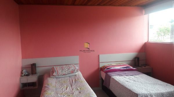 Casa para Venda - 180m², 3 dormitórios, sendo 2 suites, 4 vagas - Ipanema