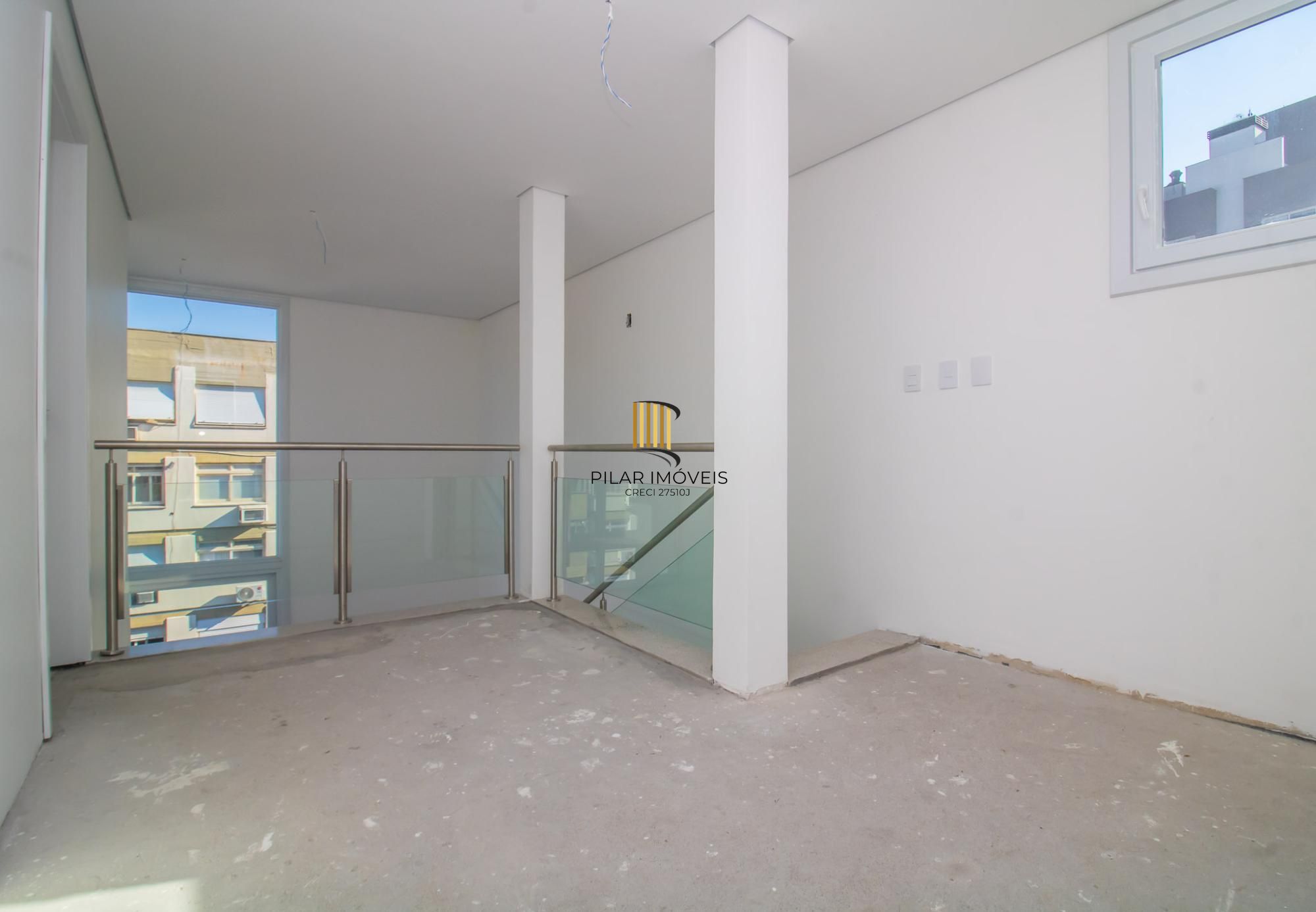 APARTAMENTO DUPLEX - 177m², 3 dormitórios, sendo 3 suites, Menino Deus