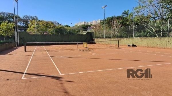 Casa Condominio em Porto Alegre, no bairro Cavalhada, com 4 dormitório(s), e 4 b