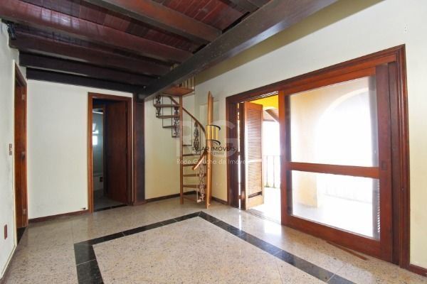Casa para Venda - 596m², 6 dormitórios, sendo 4 suites, 6 vagas - Vila Conceição