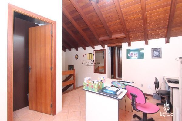 Casa para Venda - 200m², 4 dormitórios, sendo 1 suites, 3 vagas - Ipanema