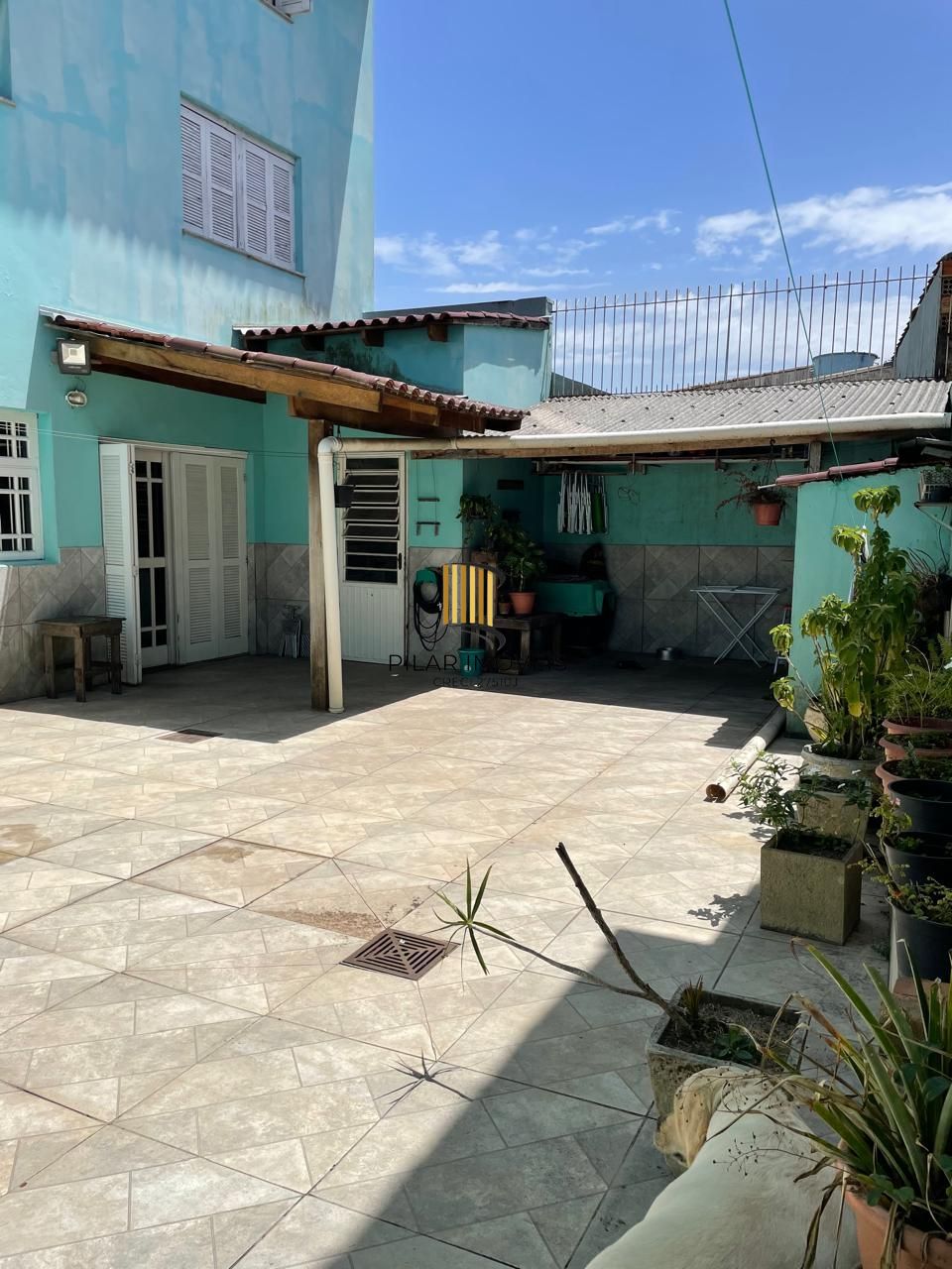 Residência com 4 Dormitório(s) Bairro Vila Nova