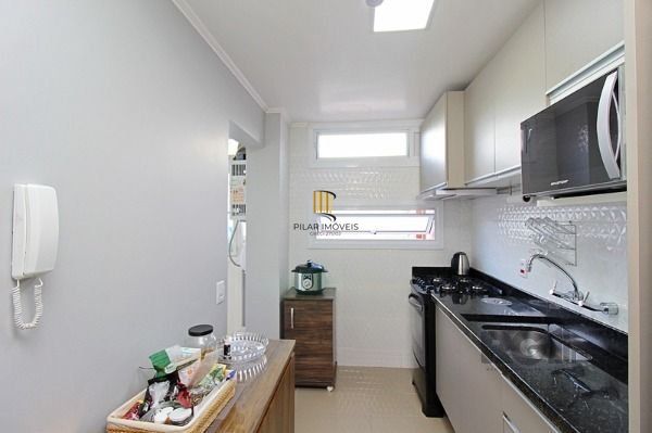 Apartamento em Porto Alegre, no bairro Medianeira, com 3 dormitório(s), e 3 banh