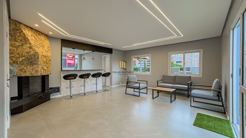 Cobertura 3 dormitórios à venda Três Figueiras Porto Alegre/RS