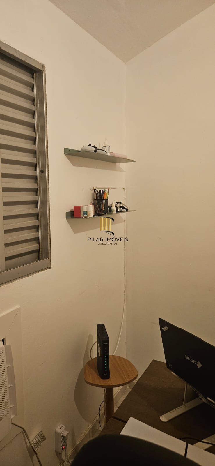 Ótima casa em condomínio, com 2 dormitórios.