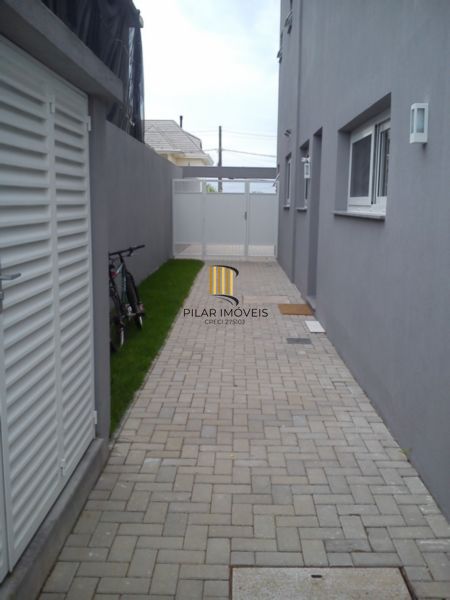 Casa no TerraVille com 3 dormitórios sendo 2 suítes.