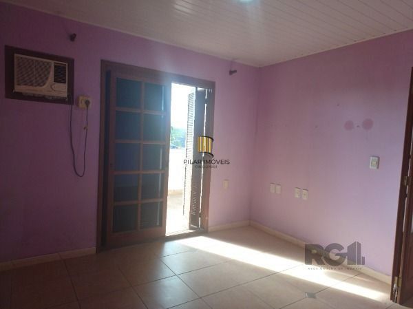 Casa em Porto Alegre, no bairro Restinga, com 4 dormitório(s), e 4 banheiros, à 