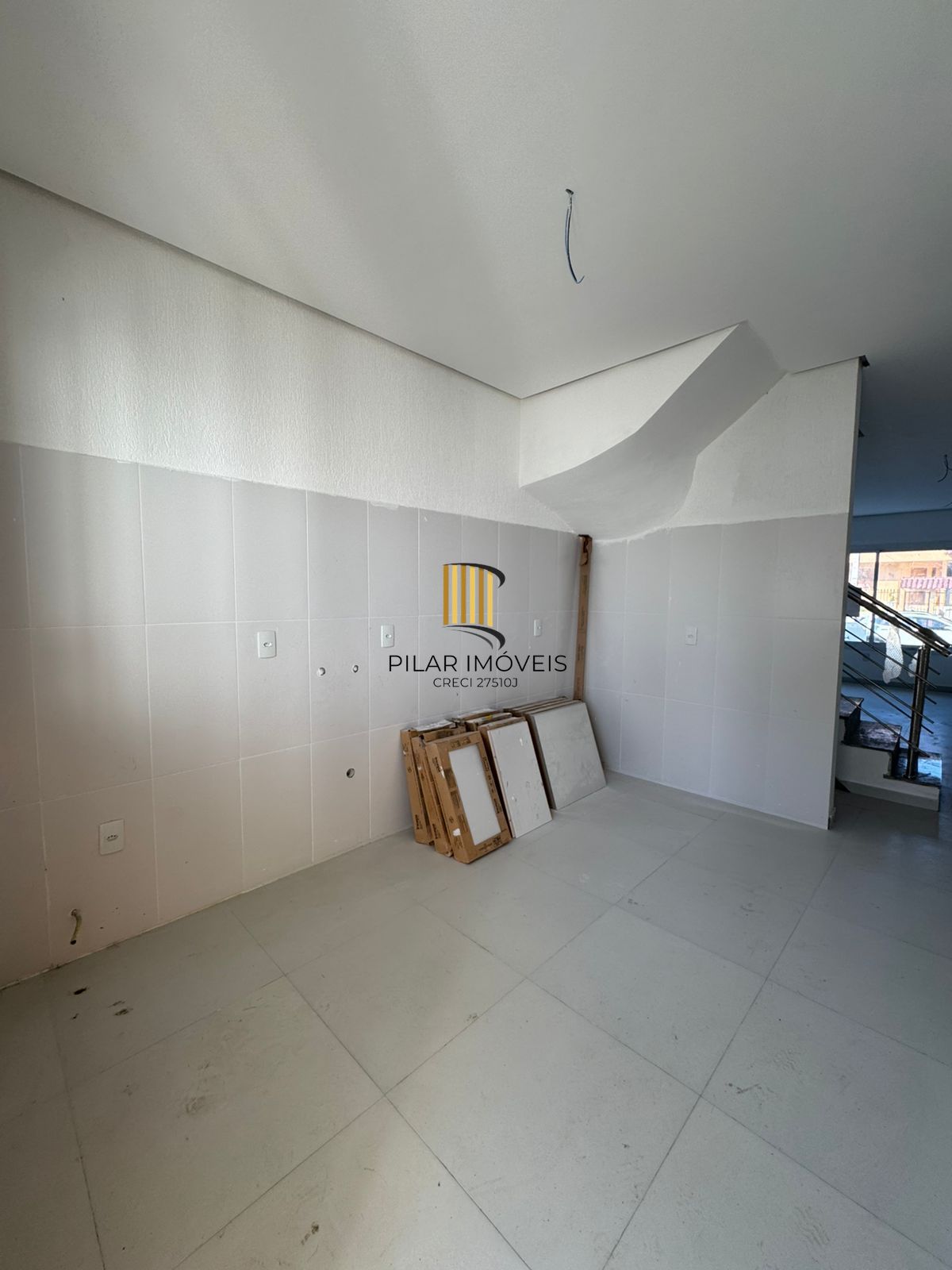 Residência com 3 suítes no caminhos do sol