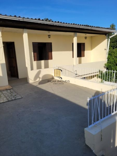 Casa em Porto Alegre, no bairro Cavalhada, com 6 dormitório(s), e 6 banheiros, à