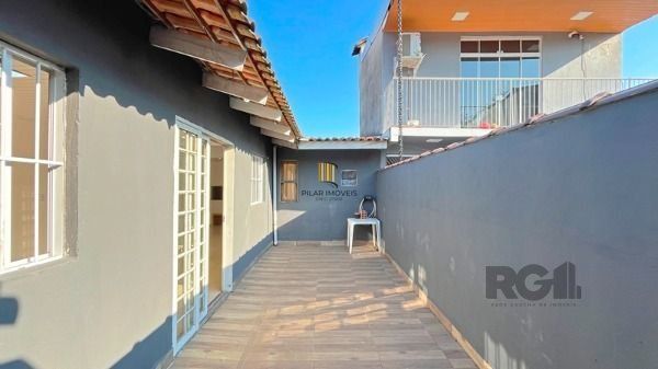 Casa em Porto Alegre, no bairro Restinga, com 2 dormitório(s),