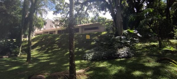 Terreno 51,80 x 150 em Porto Alegre, no bairro Pedra Redonda, à venda.