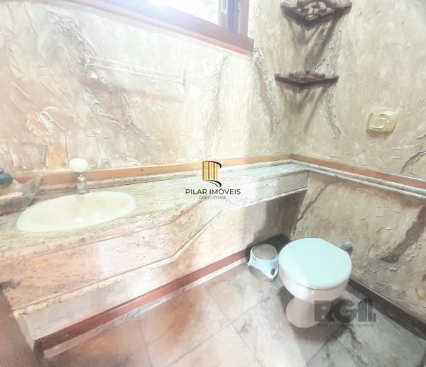 Casa Comercial em Porto Alegre, no bairro Tristeza, à venda.