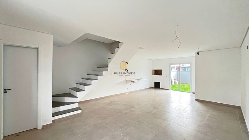 Casa Condominio em Porto Alegre, no bairro Campo Novo, com 3 dormitório(s), e 3 