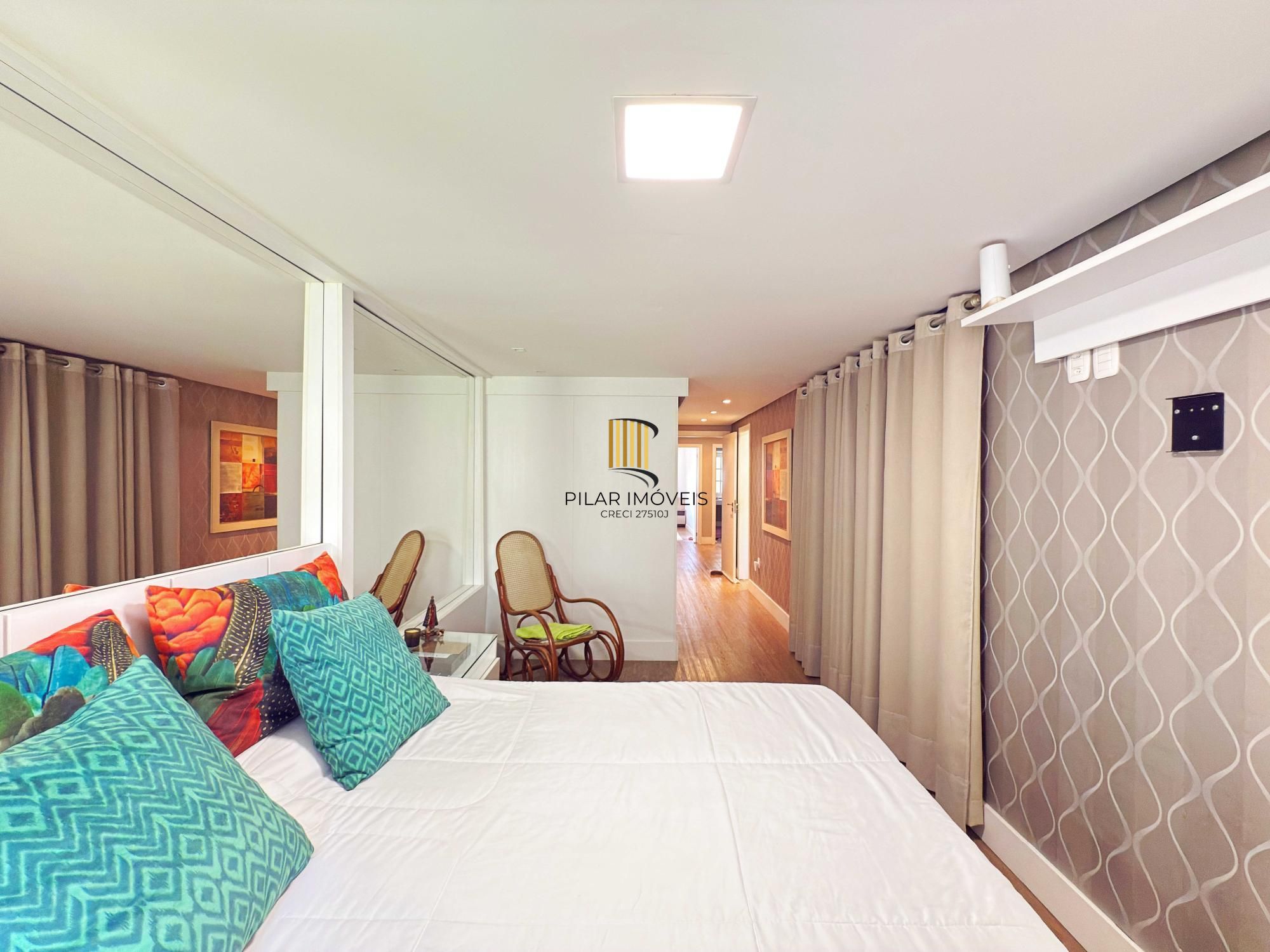 Casa de Condomínio 3 dormitórios no bairro Tristeza