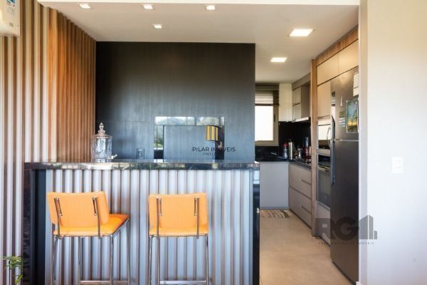 Apartamento em Porto Alegre, no bairro Cavalhada, com 3 dormitório(s), e 3 banhe