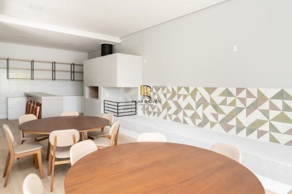 Cobertura para Venda - 150.32m², 2 dormitórios, sendo 1 suites, 2 vagas - Triste