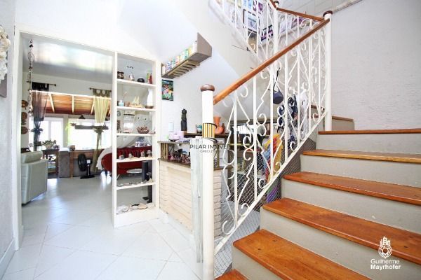 Casa para Venda - 219.05m², 3 dormitórios, sendo 1 suites, 2 vagas - Bahamas