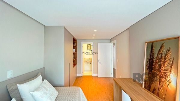 Casa Condominio para Venda - 364m², 3 dormitórios, sendo 3 suites, 2 vagas - Ped