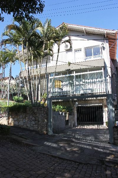 Casa para Venda - 740m², 5 dormitórios, sendo 5 suites, 5 vagas - Jardim Isabel