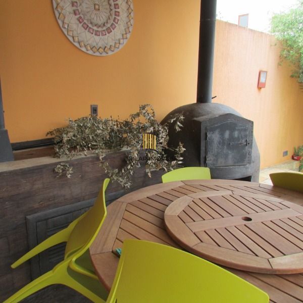 Casa para Venda - 340m², 4 dormitórios, sendo 2 suites, 3 vagas - Jardim Isabel