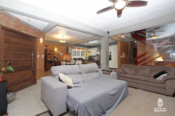 Casa para Venda - 1700m², 3 dormitórios, sendo 1 suites, 2 vagas - Vila Nova