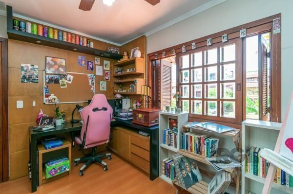 Residência com 4 dormitórios á venda no Bairro Jardim Izabel.