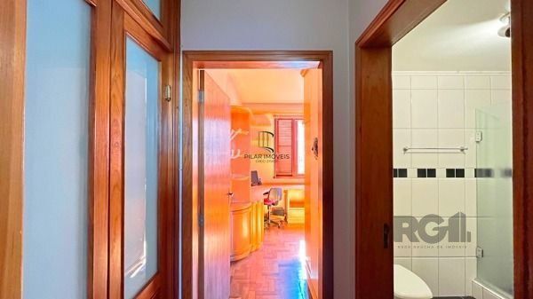 Apartamento em Porto Alegre, no bairro Praia de Belas, com 2 dormitório(s), e 2 