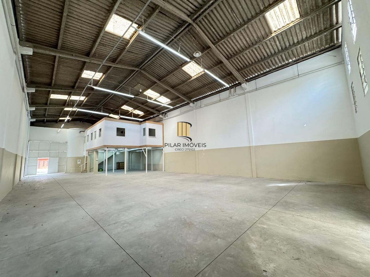 Oportunidade-Pavilhão Reformado na Vila Nova,100m da Av. Vicente Monteggia-500m²