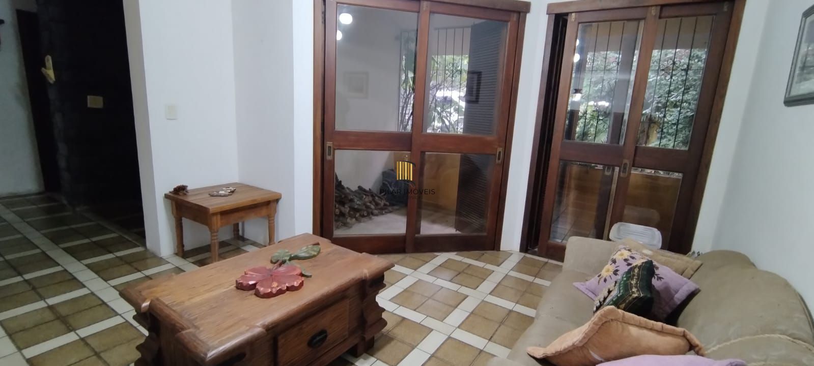 Casa Residencial com vista incrível para o Rio Guaíba no bairro Vila Conceição.