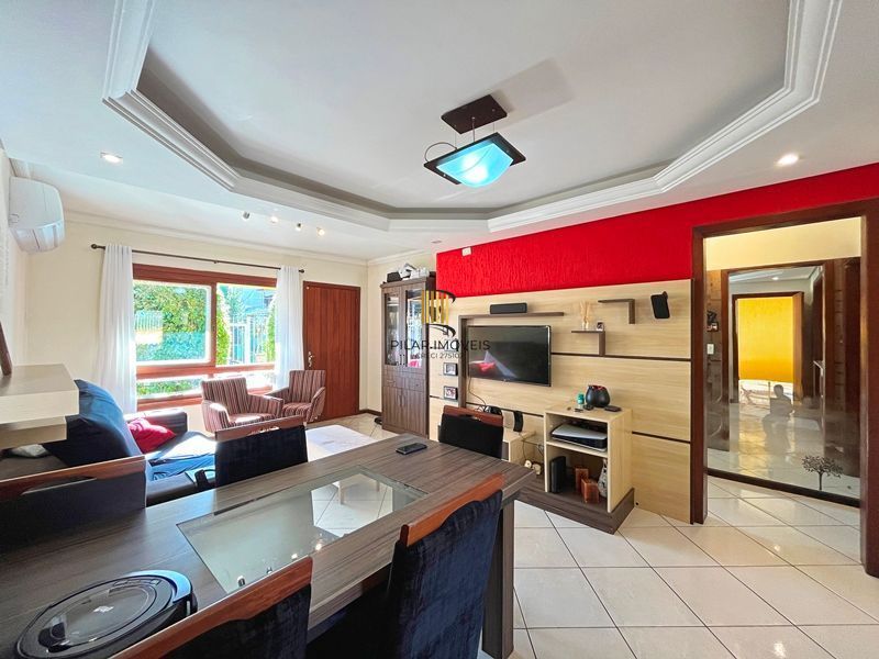 Residência com 2 dormitórios no  Residencial Jardins do Prado.