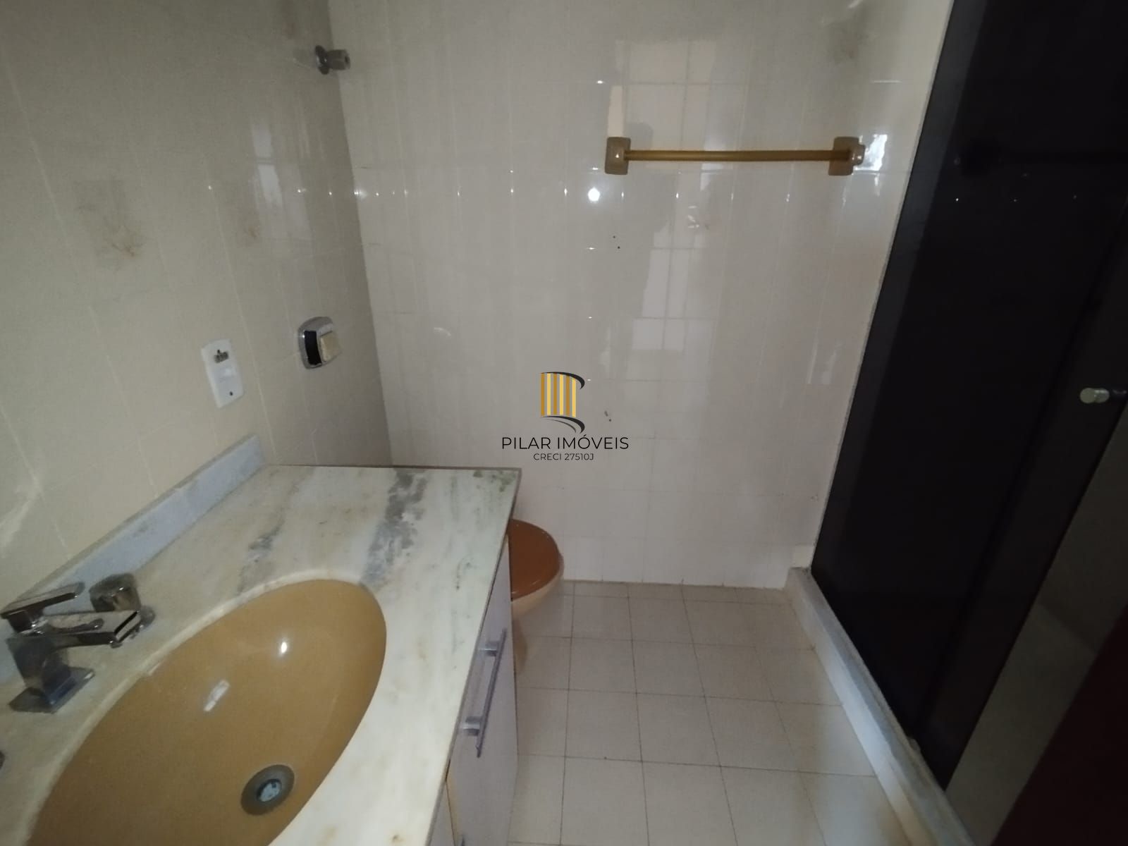 Linda cobertura no bairro Tristeza para venda.