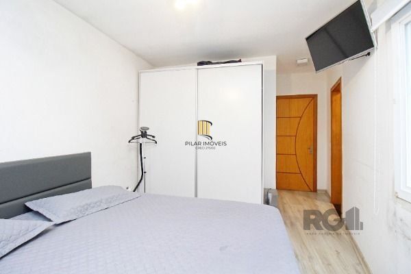 Casa em Porto Alegre, no bairro Tristeza, com 3 dormitório(s), e 3 banheiros, à 