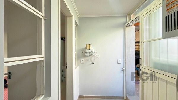 Apartamento em Porto Alegre, no bairro Medianeira, com 3 dormitório(s), e 3 banh