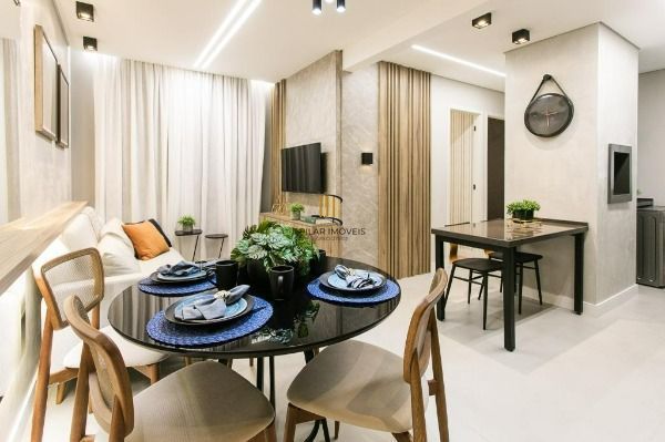 Apartamento em Porto Alegre, no bairro Guarujá, com 2 dormitório(s), e 2 banheir