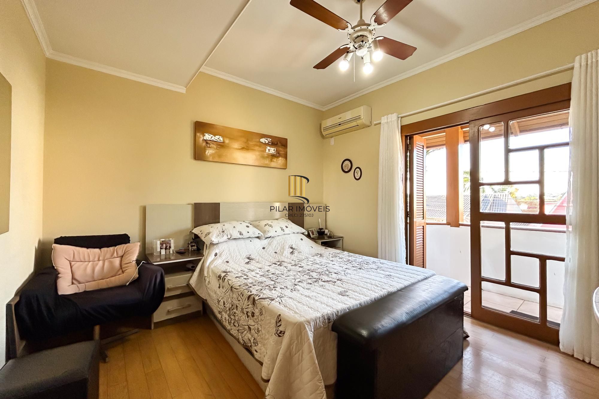 Casa 3 dormitórios no bairro Espírito Santo