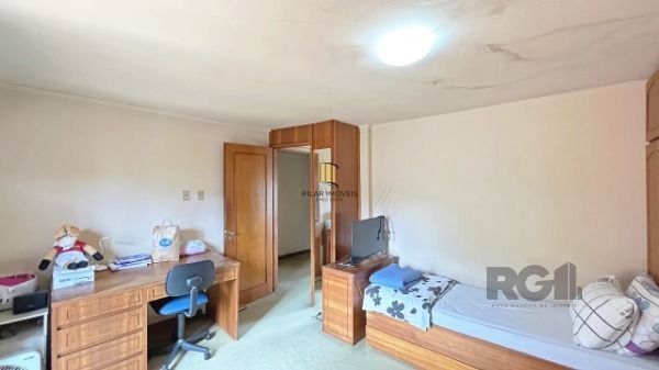 Casa para Venda - 370m², 4 dormitórios, sendo 1 suites, 3 vagas - Vila Assunção