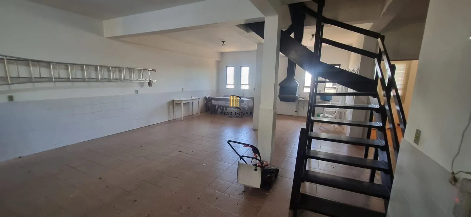 Ótima Residência com 3 dormitórios sendo 1suíte, no Bairro Ipanema.