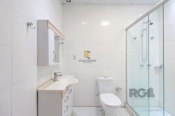 Casa em Porto Alegre, no bairro Restinga, com 2 dormitório(s),