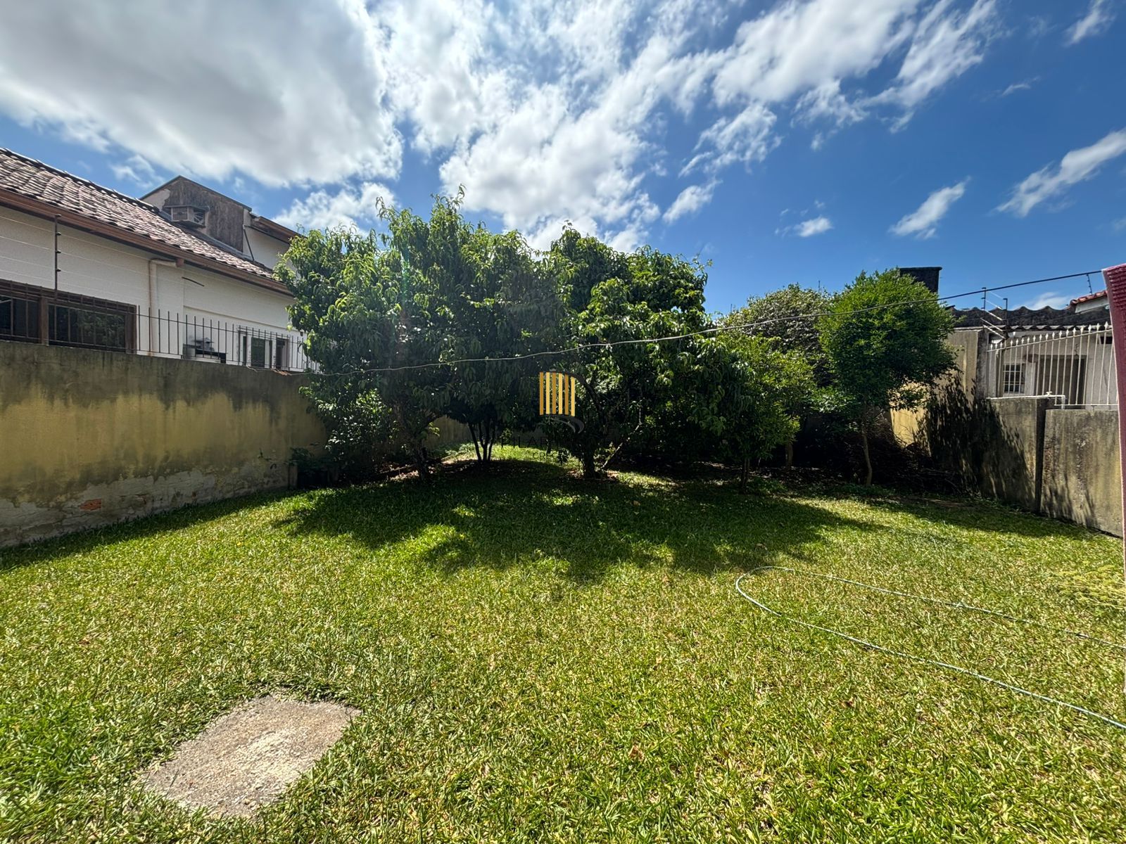 Casa 3 dormitórios no bairro Ipanema