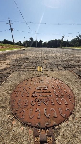 Terreno em Porto Alegre, no bairro Campo Novo, à venda.