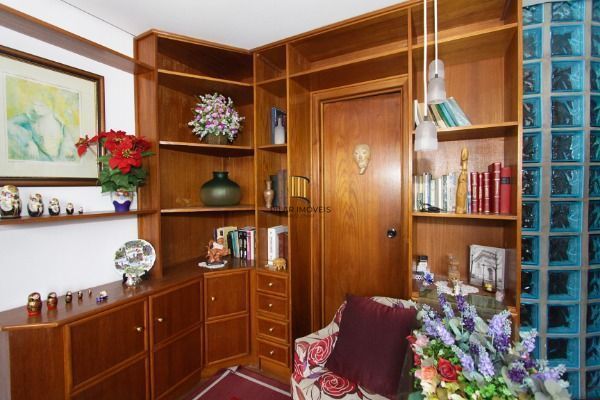 Conjunto/Sala em Porto Alegre, no bairro Rio Branco, à venda.