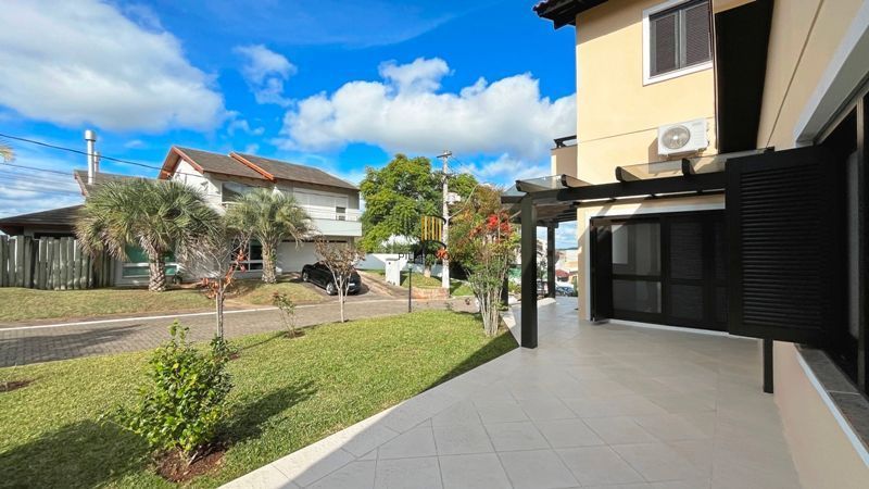 Altos do lago- Com 3 dormitórios, 3 vagas , piscina , Linda e ampla casa em cond