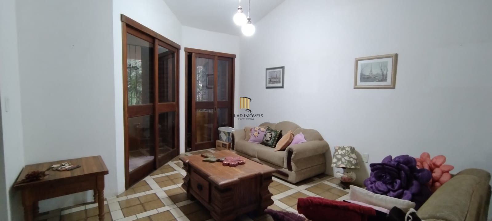 Casa Residencial com vista incrível para o Rio Guaíba no bairro Vila Conceição.