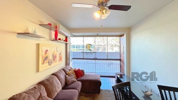 Apartamento em Porto Alegre, no bairro Praia de Belas, com 2 dormitório(s), e 2 